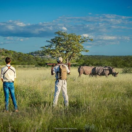 Anderssons At Ongava Villa Okaukuejo Bagian luar foto